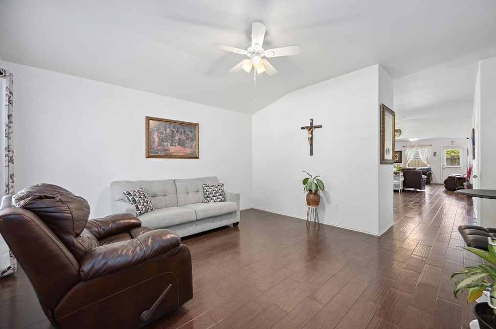18331 Olive Leaf Dr, Houston TX  77084-6117 exterior