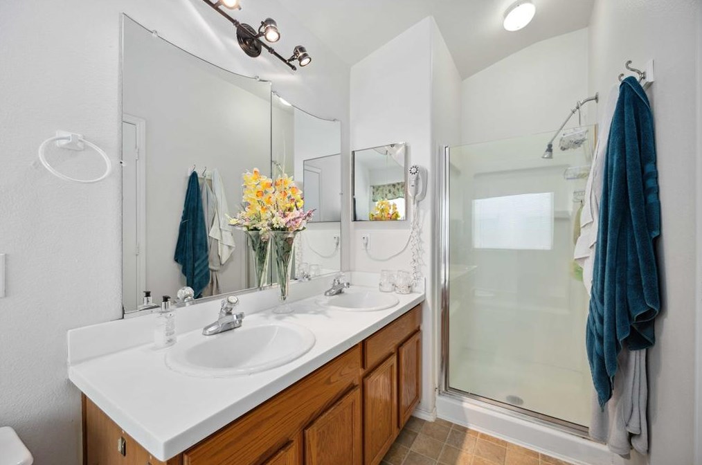 18331 Olive Leaf Dr, Houston TX  77084-6117 exterior