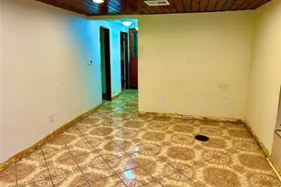 8766 Beauxart Garden Rd, Beaumont, TX 77705 - Photo 17