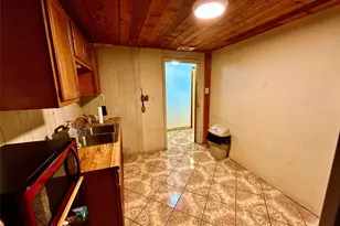 8766 Beauxart Garden Rd, Beaumont, TX 77705 - Photo 23