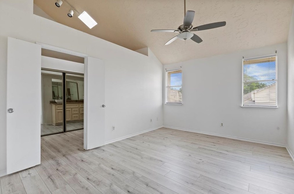 8763 Vinkins Rd, Houston TX  77071-2834 exterior