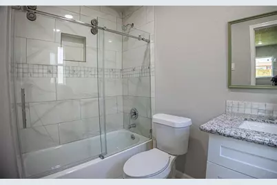 8703 Valley Ledge Drive, Houston, TX 77078 - Photo 23