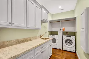 229 S Front St, Freeport, TX 77541 - Photo 19