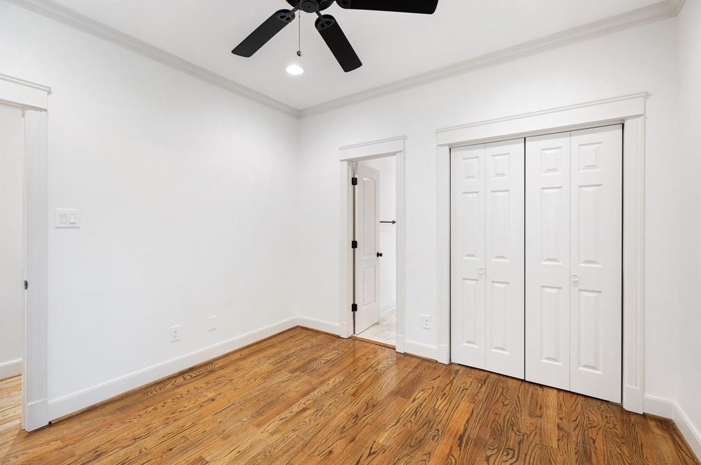 1018 Waverly, Houston TX  77008-6760 exterior