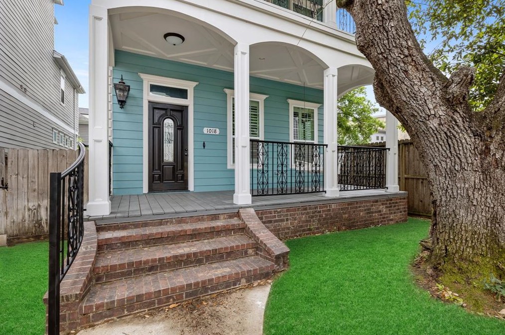 1018 Waverly, Houston TX  77008-6760 exterior
