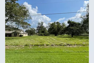 317 Wagon Wheel Trail, Angleton, TX 77515 - Photo 3