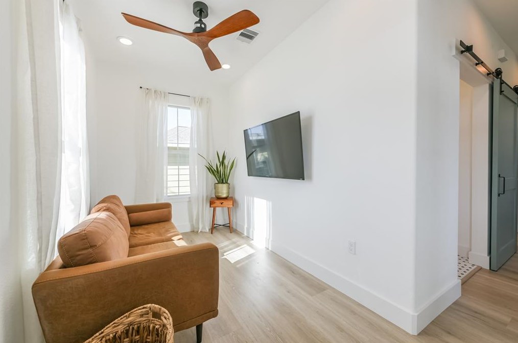 1112 53 St, Galveston TX 77551-4524 exterior