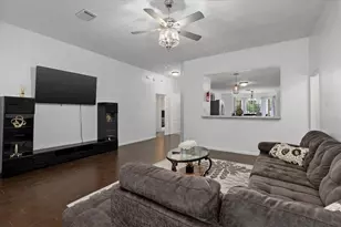 22711 Tree House Ln, Spring, TX 77373 - Photo 9