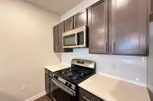 2102 Antoine Dr, Houston, TX 77055 - Photo 3