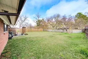 6026 Clarewood Dr, Houston, TX 77081 - Photo 29