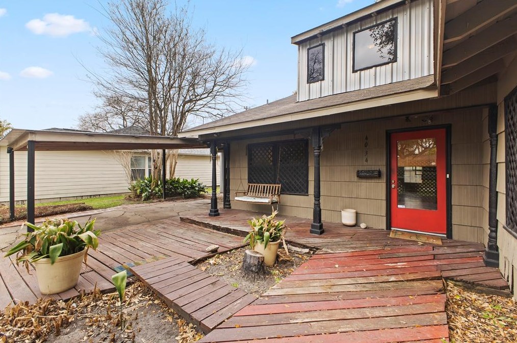 4034 Woodcraft St, Houston TX  77025-5709 exterior