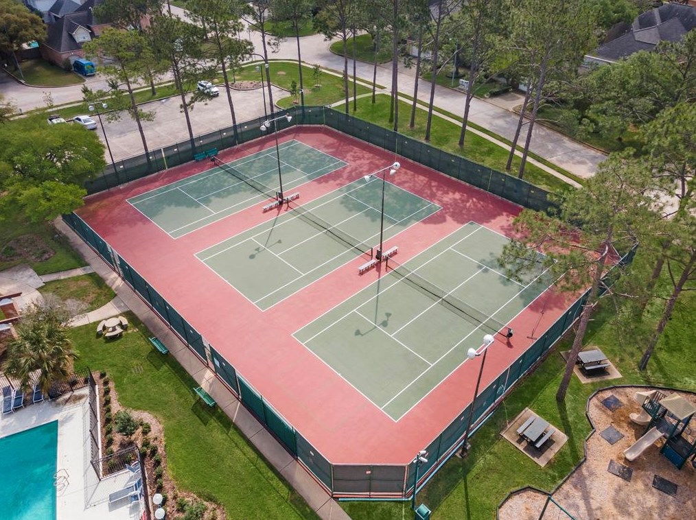 13411 Amber Queen Ln, Houston TX  77041-5550 exterior