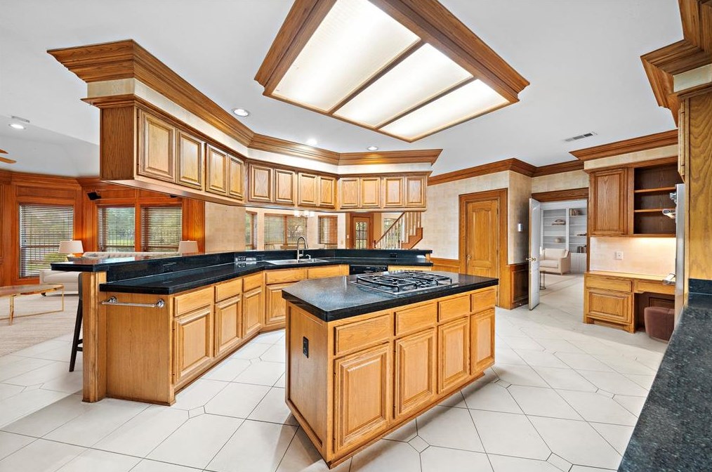 13411 Amber Queen Ln, Houston TX  77041-5550 exterior