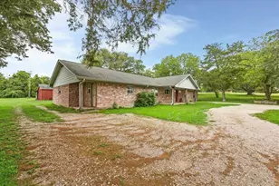 13016 W Burton St, Burton, TX 77835 - Photo 3