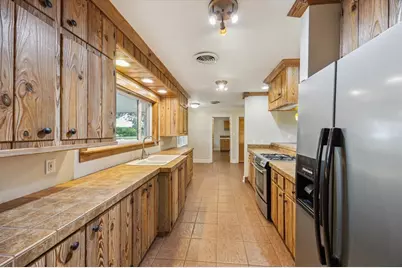 13016 W Burton Street, Burton, TX 77835 - Photo 5