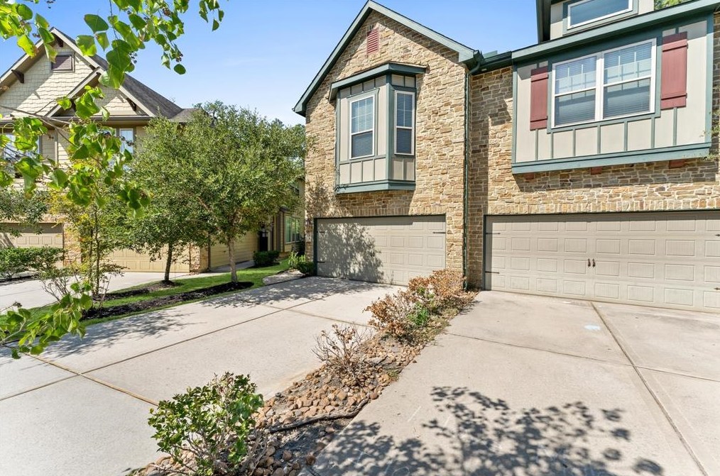 34 Cheswood Manor Dr, Spring TX  77382-5380 exterior