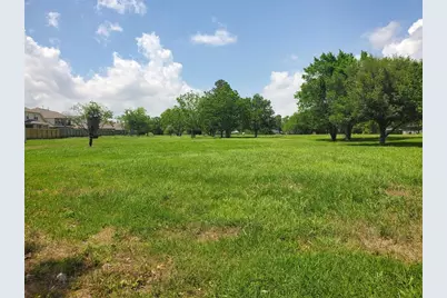 1402 Coryell Street, League City, TX 77573 - Photo 9