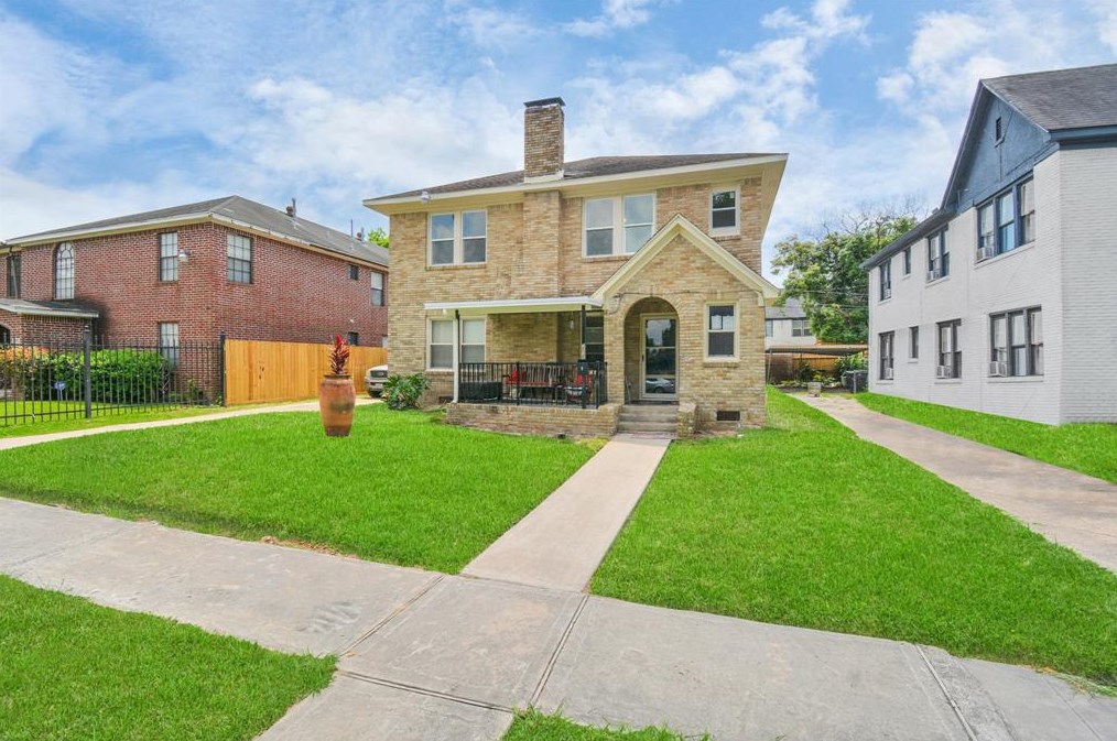 2622 Rosedale St, Houston TX  77004-6255 exterior
