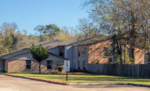 1907 Winfree St, Baytown TX  77535 exterior
