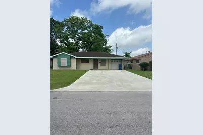1113 N Noble Road, Texas City, TX 77591 - Photo 1