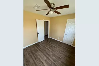 1008 Largo Street, Baytown, TX 77520 - Photo 5