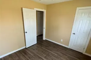 1008 Largo St, Baytown, TX 77520 - Photo 5