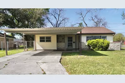 1008 Largo Street, Baytown, TX 77520 - Photo 1