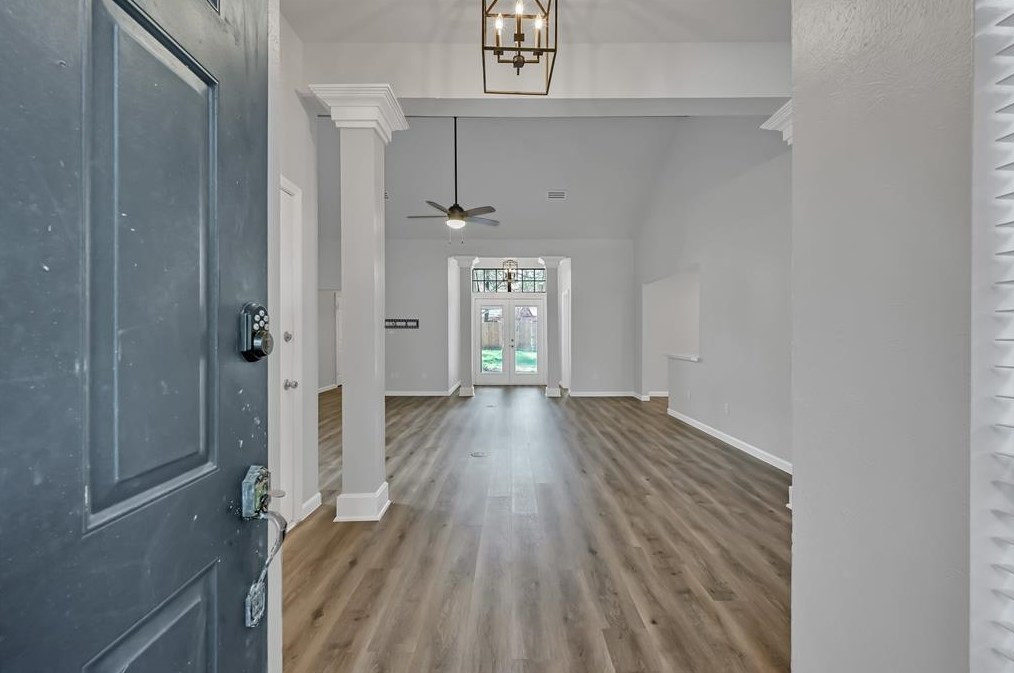 190 Village Knoll Cir, Spring TX  77381-4455 exterior