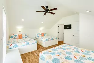 998 Austin Dr, Gilchrist, TX 77617 - Photo 27