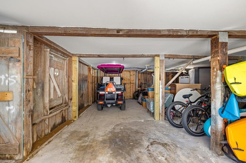 1517 33 St, Galveston TX 77550-6832 exterior