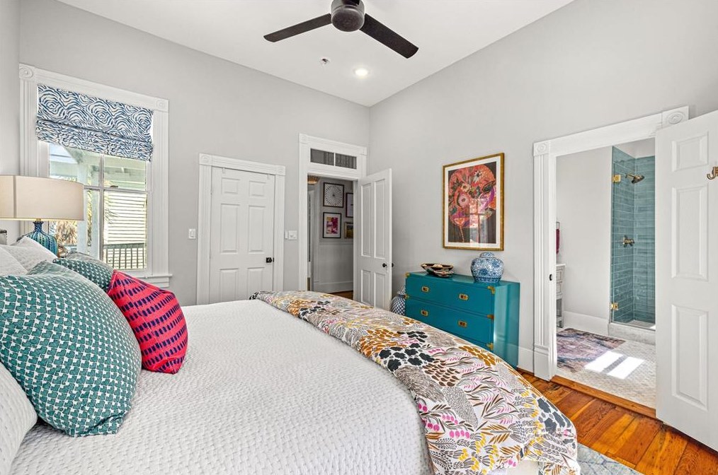 1517 33 St, Galveston TX 77550-6832 exterior