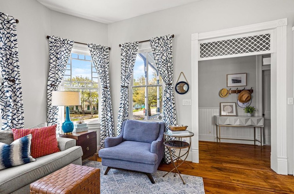 1517 33 St, Galveston TX 77550-6832 exterior