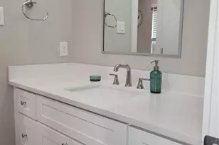 240 Julia St, Houston, TX 77022 - Photo 35