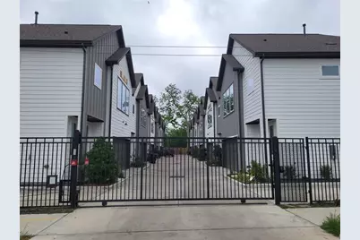 240 Julia Street #A, Houston, TX 77022 - Photo 3