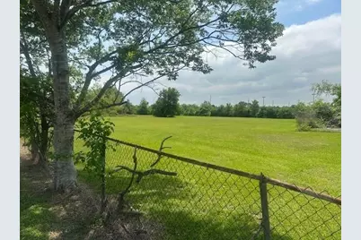 8518 Hawk Road, Pearland, TX 77584 - Photo 9