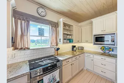 1314 Sunrise, Crystal Beach, TX 77650 - Photo 21