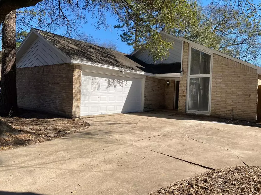 2622 Heatherknoll Dr, Spring TX  77373-7714 exterior