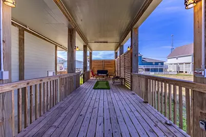 13111 Buccaneer Parkway, Freeport, TX 77541 - Photo 23