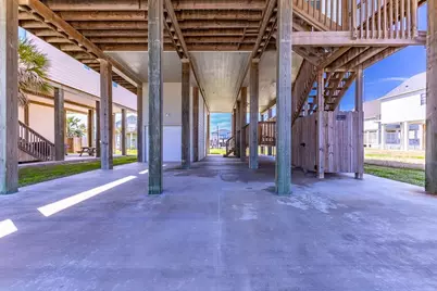 13111 Buccaneer Parkway, Freeport, TX 77541 - Photo 27