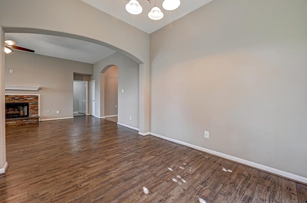 16119 Aberdeen Frst Dr, Houston TX  exterior