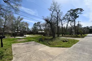 1510 Pine Grove Dr, Dickinson, TX 77539 - Photo 1
