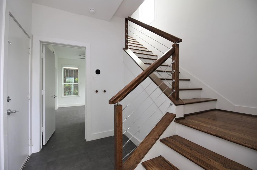 5711 Kansas St, Houston TX  77007-1114 exterior