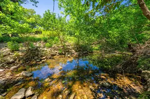 208 Francisco Lemos St, Kerrville, TX 78028 - Photo 25