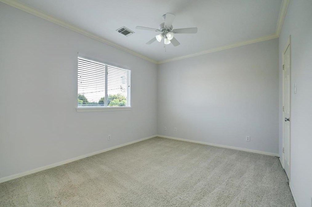 5325 Elm St, Houston TX  77081-3701 exterior