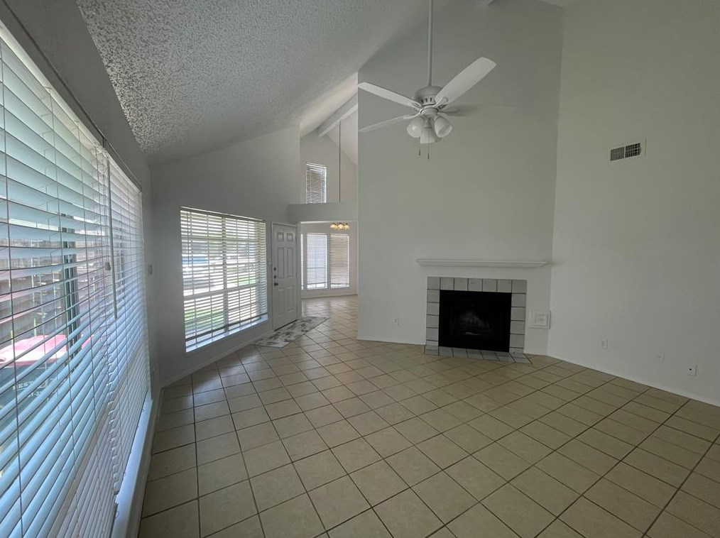 8535 Grand Knolls Dr, Houston TX  77083-5580 exterior