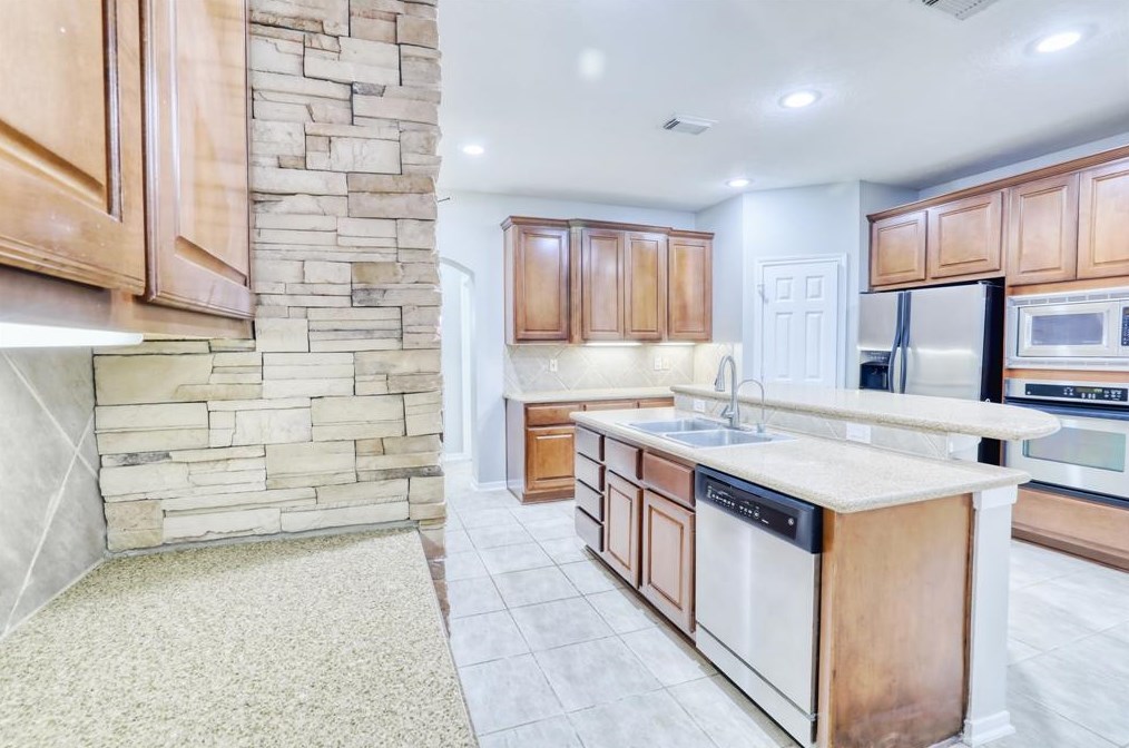 16806 Madrone Ct, Houston TX  77095-4848 exterior