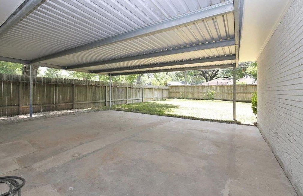 5607 43 St, Houston TX  77022-4634 exterior