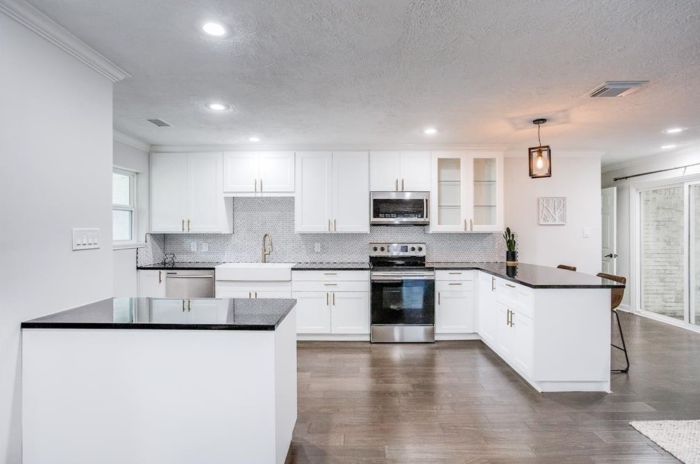 5607 43 St, Houston TX  77022-4634 exterior