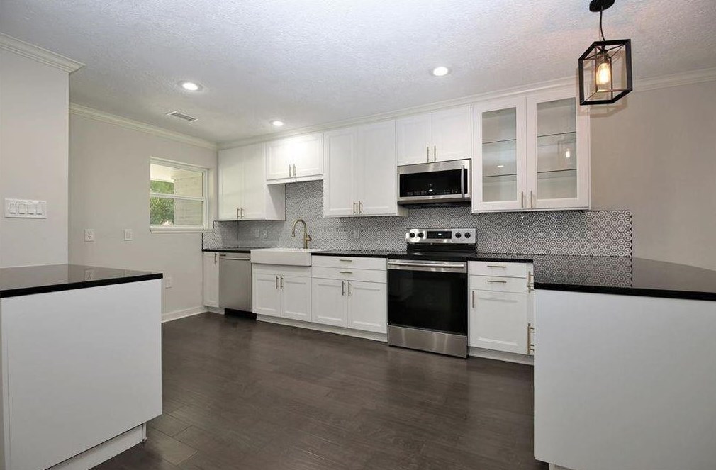 5607 43 St, Houston TX  77022-4634 exterior