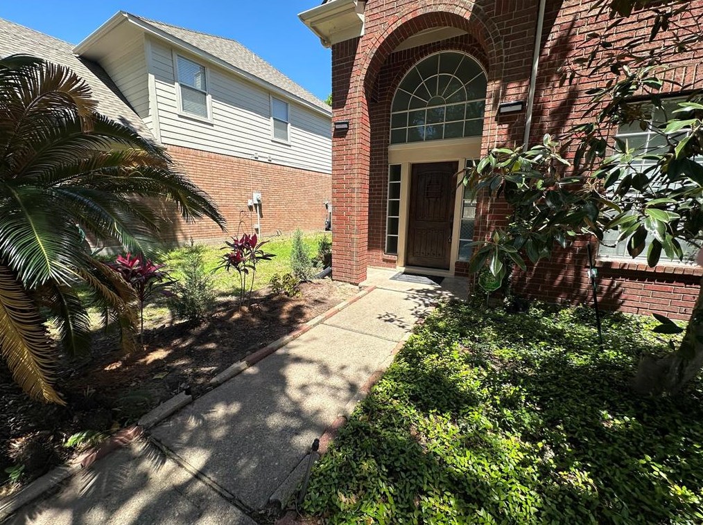 19718 Azalea Brook Way, Houston TX  77084-4374 exterior